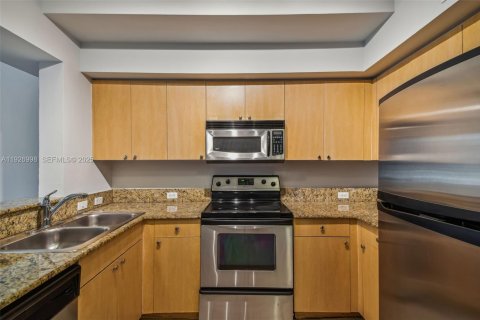 Adosado en alquiler en Aventura, Florida, 1 dormitorio, 79.8 m2 № 1988193 - foto 10