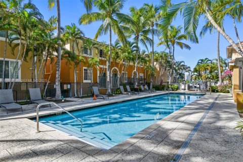 Adosado en alquiler en Aventura, Florida, 1 dormitorio, 79.8 m2 № 1988193 - foto 28