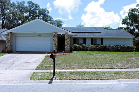 House in Casselberry, Florida 4 bedrooms, 163.79 sq.m. № 1805637 - photo 1