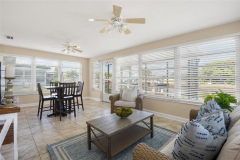 Casa en venta en Hudson, Florida, 2 dormitorios, 113.25 m2 № 1883898 - foto 27