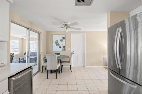 House in Hudson, Florida 2 bedrooms, 113.25 sq.m. № 1883898 - photo 16
