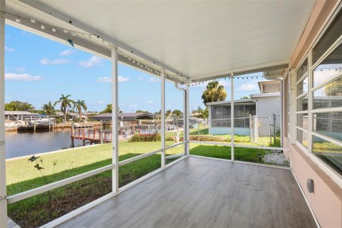 Casa en venta en Hudson, Florida, 2 dormitorios, 113.25 m2 № 1883898 - foto 29