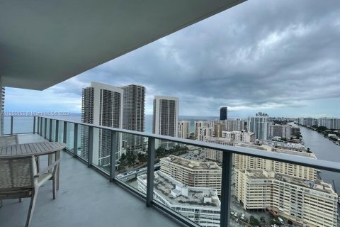 Copropriété à vendre à Hollywood, Floride: 2 chambres, 98.48 m2 № 1862040 - photo 14
