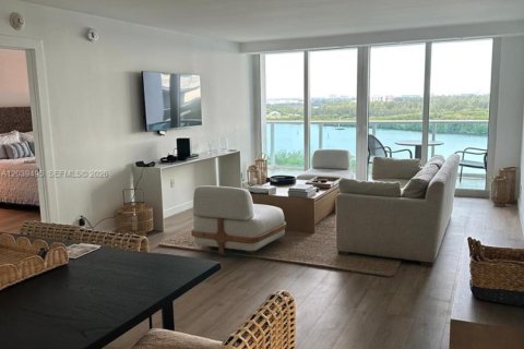 Copropriété à louer à Sunny Isles Beach, Floride: 2 chambres, 126.07 m2 № 2145802 - photo 2