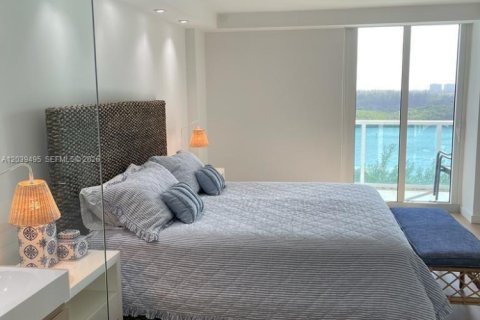 Copropriété à louer à Sunny Isles Beach, Floride: 2 chambres, 126.07 m2 № 2145802 - photo 13