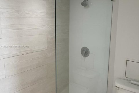 Copropriété à louer à Sunny Isles Beach, Floride: 2 chambres, 126.07 m2 № 2145802 - photo 18