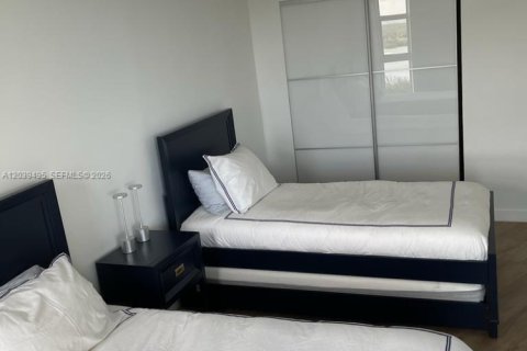 Copropriété à louer à Sunny Isles Beach, Floride: 2 chambres, 126.07 m2 № 2145802 - photo 11