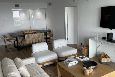 Copropriété à louer à Sunny Isles Beach, Floride: 2 chambres, 126.07 m2 № 2145802 - photo 8