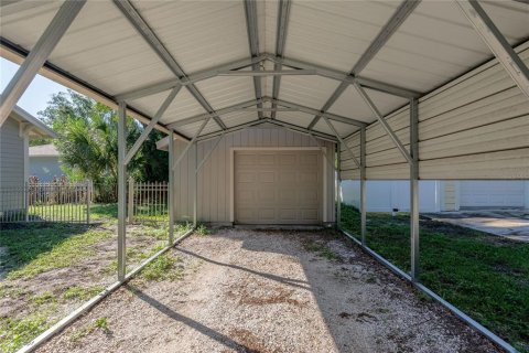 Villa ou maison à louer à Tampa, Floride: 3 chambres, 84.73 m2 № 2416613 - photo 28