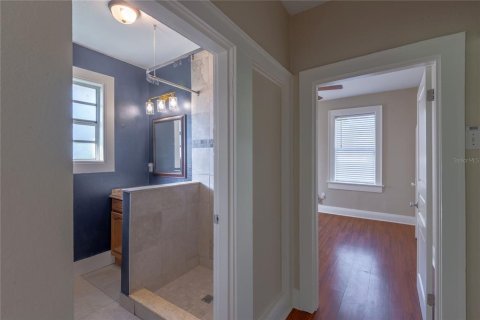 Villa ou maison à louer à Tampa, Floride: 3 chambres, 84.73 m2 № 2416613 - photo 20