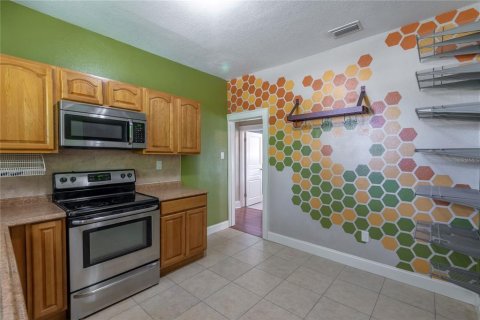 Villa ou maison à louer à Tampa, Floride: 3 chambres, 84.73 m2 № 2416613 - photo 10