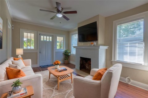 Villa ou maison à louer à Tampa, Floride: 3 chambres, 84.73 m2 № 2416613 - photo 6