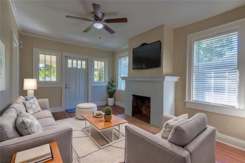 Villa ou maison à louer à Tampa, Floride: 3 chambres, 84.73 m2 № 2416613 - photo 5