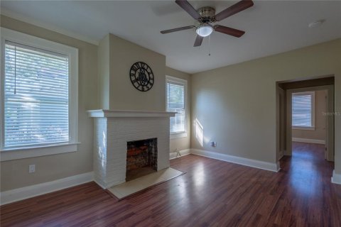 Villa ou maison à louer à Tampa, Floride: 3 chambres, 84.73 m2 № 2416613 - photo 4