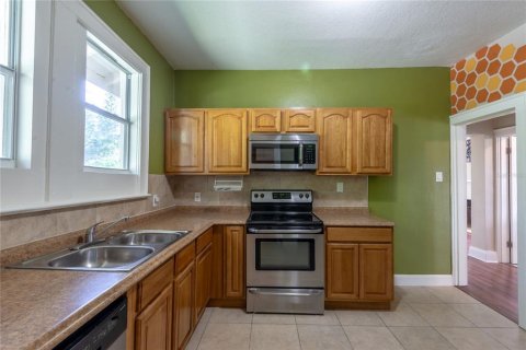 Villa ou maison à louer à Tampa, Floride: 3 chambres, 84.73 m2 № 2416613 - photo 9