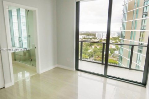 Copropriété à vendre à Miami, Floride: 3 chambres, 153.2 m2 № 1710269 - photo 19