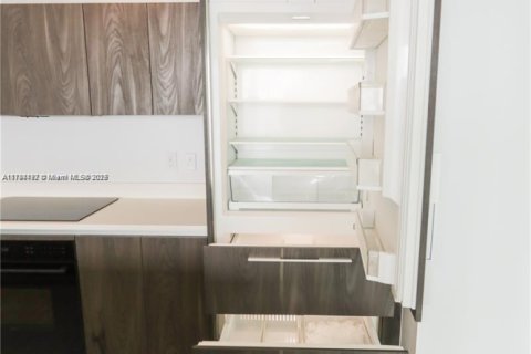 Copropriété à vendre à Miami, Floride: 3 chambres, 153.2 m2 № 1710269 - photo 10