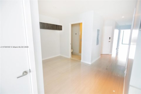 Copropriété à vendre à Miami, Floride: 3 chambres, 153.2 m2 № 1710269 - photo 16