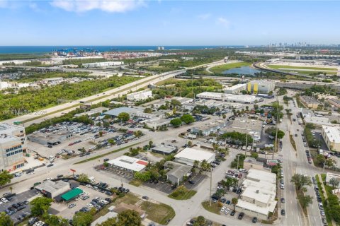 Apartamento en alquiler en Fort Lauderdale, Florida, 1 dormitorio, 65.03 m2 № 2036055 - foto 21