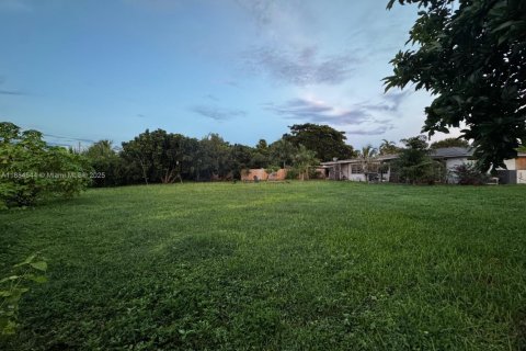 House in Homestead, Florida 4 bedrooms, 186.92 sq.m. № 1930111 - photo 18