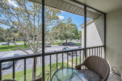 Condo in Palm Harbor, Florida, 1 bedroom  № 1906957 - photo 25