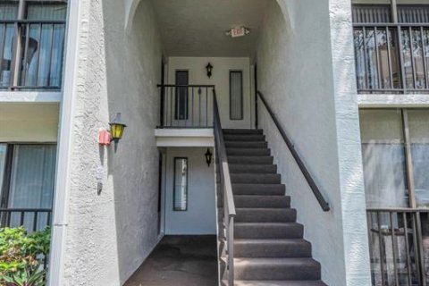 Condo in Palm Harbor, Florida, 1 bedroom  № 1906957 - photo 7
