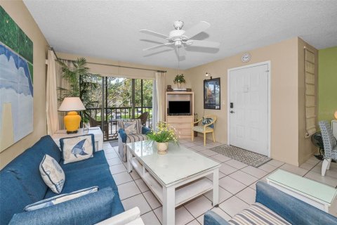 Condo in Palm Harbor, Florida, 1 bedroom  № 1906957 - photo 10