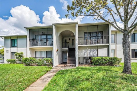 Condo in Palm Harbor, Florida, 1 bedroom  № 1906957 - photo 3