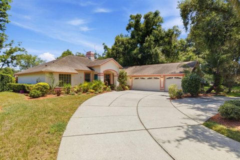 Casa en Lutz, Florida 4 dormitorios, 208.29 m2 № 2237168