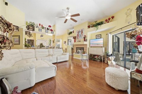 Casa en venta en Lutz, Florida, 4 dormitorios, 208.29 m2 № 2237168 - foto 14