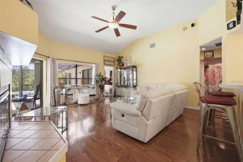 Casa en venta en Lutz, Florida, 4 dormitorios, 208.29 m2 № 2237168 - foto 12