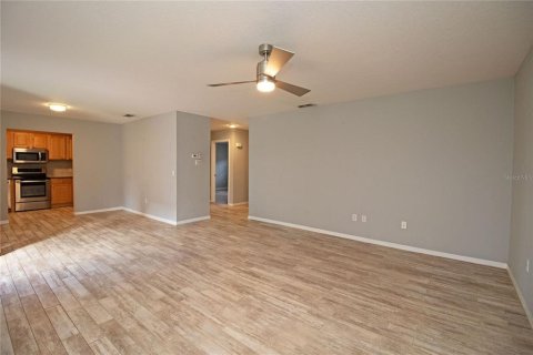 Condominio en alquiler en Gulfport, Florida, 2 dormitorios, 106.56 m2 № 1909174 - foto 28
