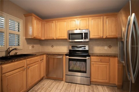Condominio en alquiler en Gulfport, Florida, 2 dormitorios, 106.56 m2 № 1909174 - foto 3