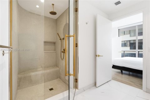 Copropriété à vendre à Miami, Floride: 2 chambres, 100.98 m2 № 2153721 - photo 8