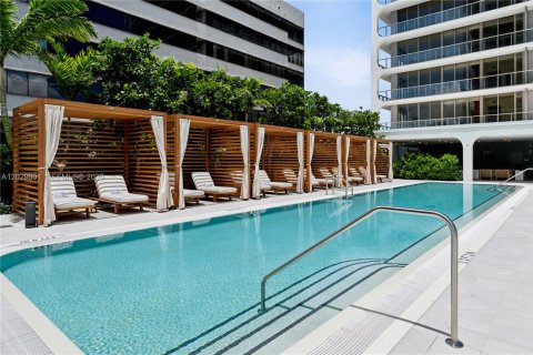 Copropriété à vendre à Miami, Floride: 2 chambres, 100.98 m2 № 2153721 - photo 18