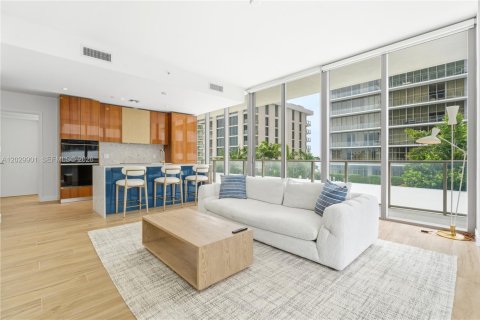 Copropriété à vendre à Miami, Floride: 2 chambres, 100.98 m2 № 2153721 - photo 2