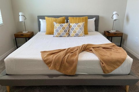 Купить кондоминиум в Киссимми, Флорида 7 комнат, 123.47м2, № 1437290 - фото 20