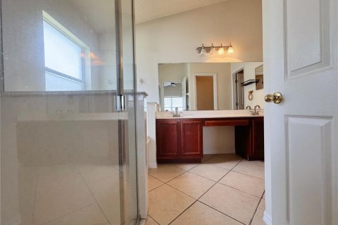 Casa en alquiler en Kissimmee, Florida, 4 dormitorios, 164.07 m2 № 1882854 - foto 25