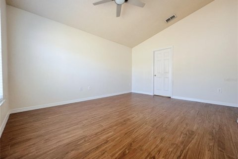 Casa en alquiler en Kissimmee, Florida, 4 dormitorios, 164.07 m2 № 1882854 - foto 24