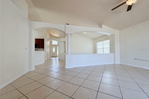 Casa en alquiler en Kissimmee, Florida, 4 dormitorios, 164.07 m2 № 1882854 - foto 17