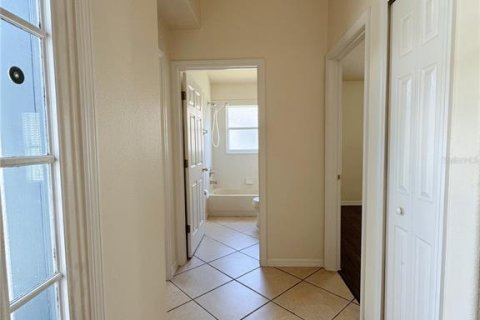 Casa en alquiler en Kissimmee, Florida, 4 dormitorios, 164.07 m2 № 1882854 - foto 4