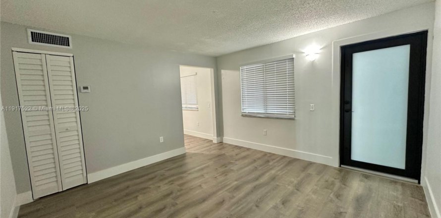 Appartement à Miami, Floride 1 chambre № 1972201