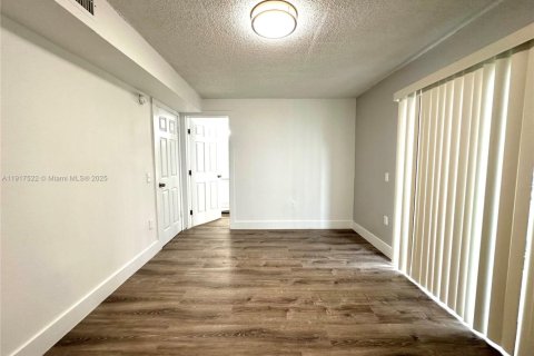 Appartement à louer à Miami, Floride: 1 chambre № 1972201 - photo 14