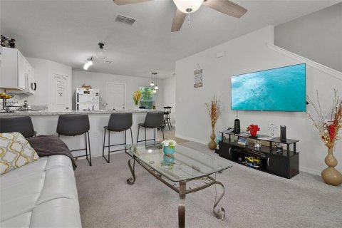 Villa ou maison à vendre à Poinciana, Floride: 4 chambres, 173.54 m2 № 2401066 - photo 5