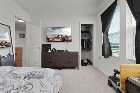 Villa ou maison à vendre à Poinciana, Floride: 4 chambres, 173.54 m2 № 2401066 - photo 18