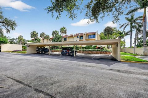 Condo in Saint Petersburg, Florida, 2 bedrooms  № 2314843 - photo 7