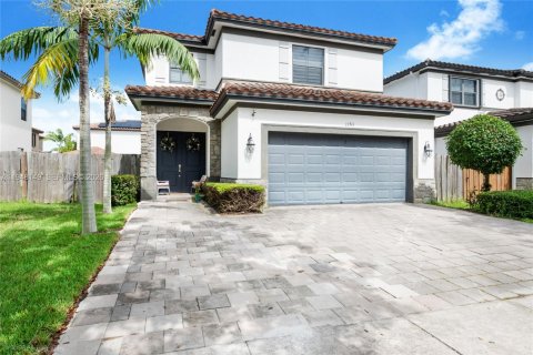 Casa en Homestead, Florida 3 dormitorios, 200.67 m2 № 2008292