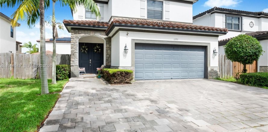 Casa en Homestead, Florida 3 dormitorios, 200.67 m2 № 2008292