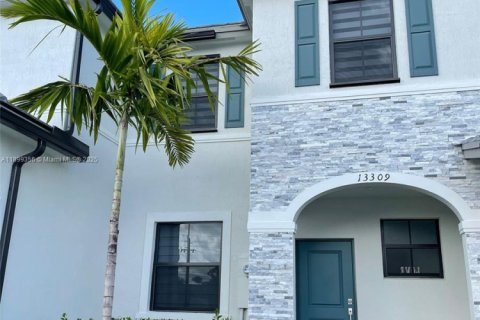 Condominio en venta en Homestead, Florida, 3 dormitorios, 137.77 m2 № 1952466 - foto 1