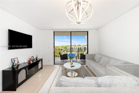 Купить кондоминиум в Тамарак, Флорида 2 спальни, 92.44м2, № 2073181 - фото 10
